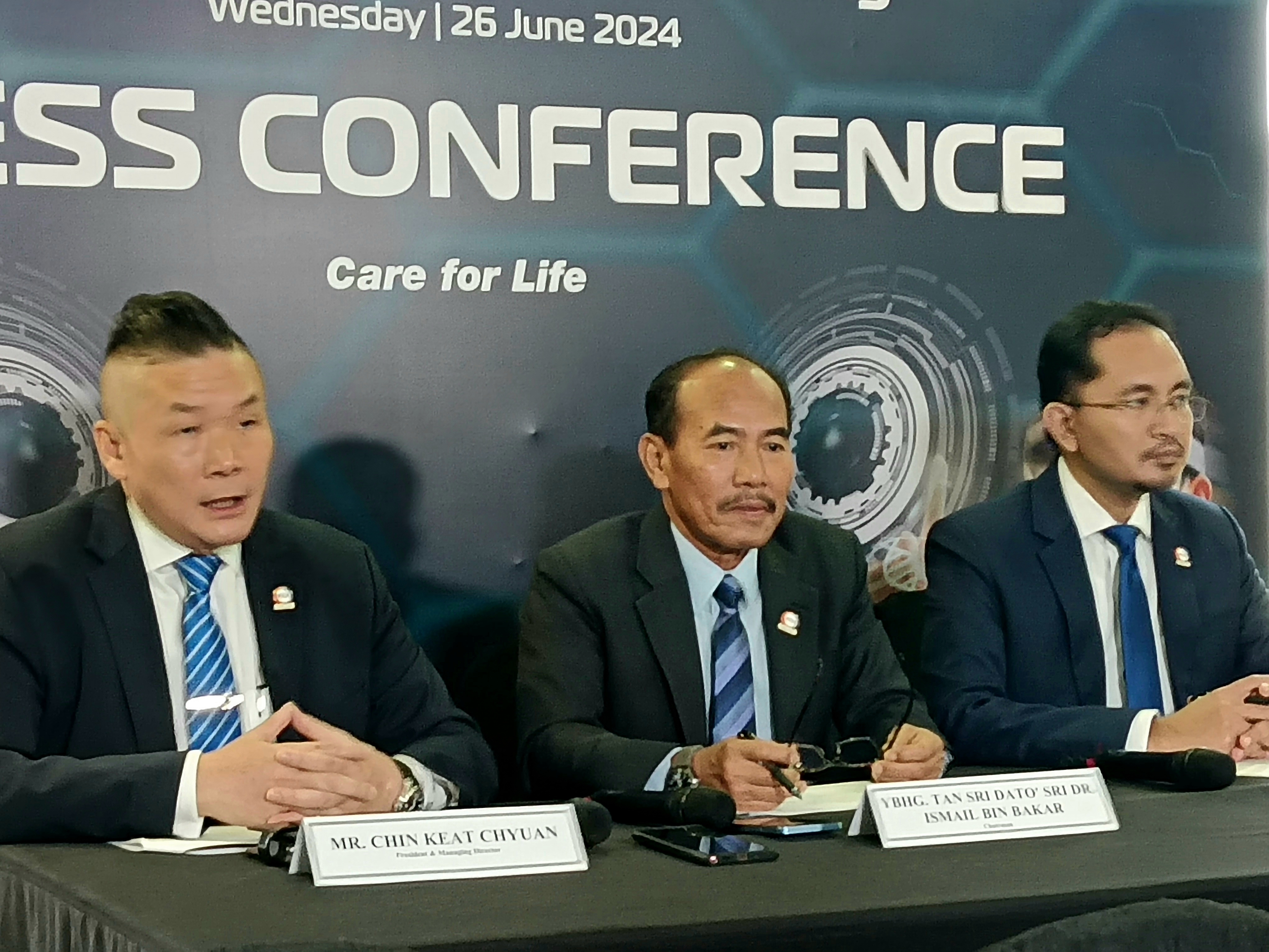 "KPJ Healthcare leadership at the 31st Annual General Meeting, discussing future strategies."